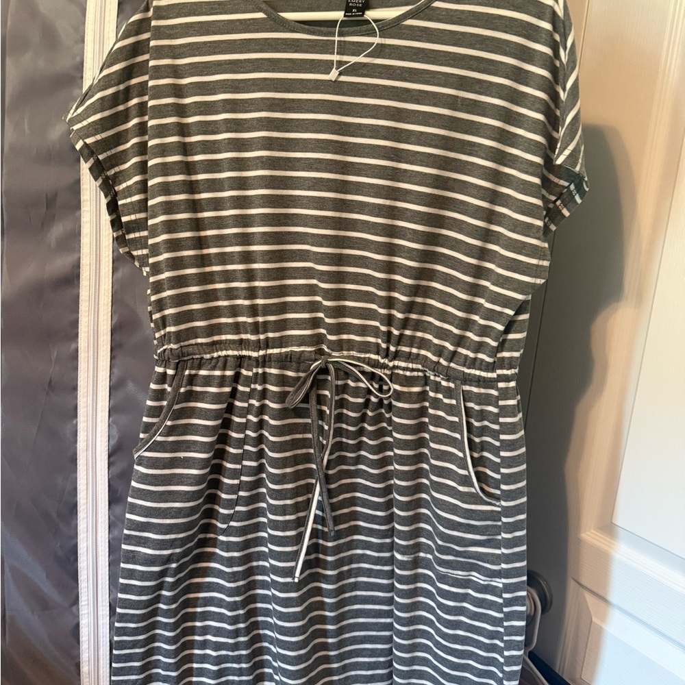 Emory Rose 🩶 🤍 gray and white Casual Striped Gray Dress